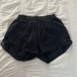 size 4 black lulu hottt hot shorts